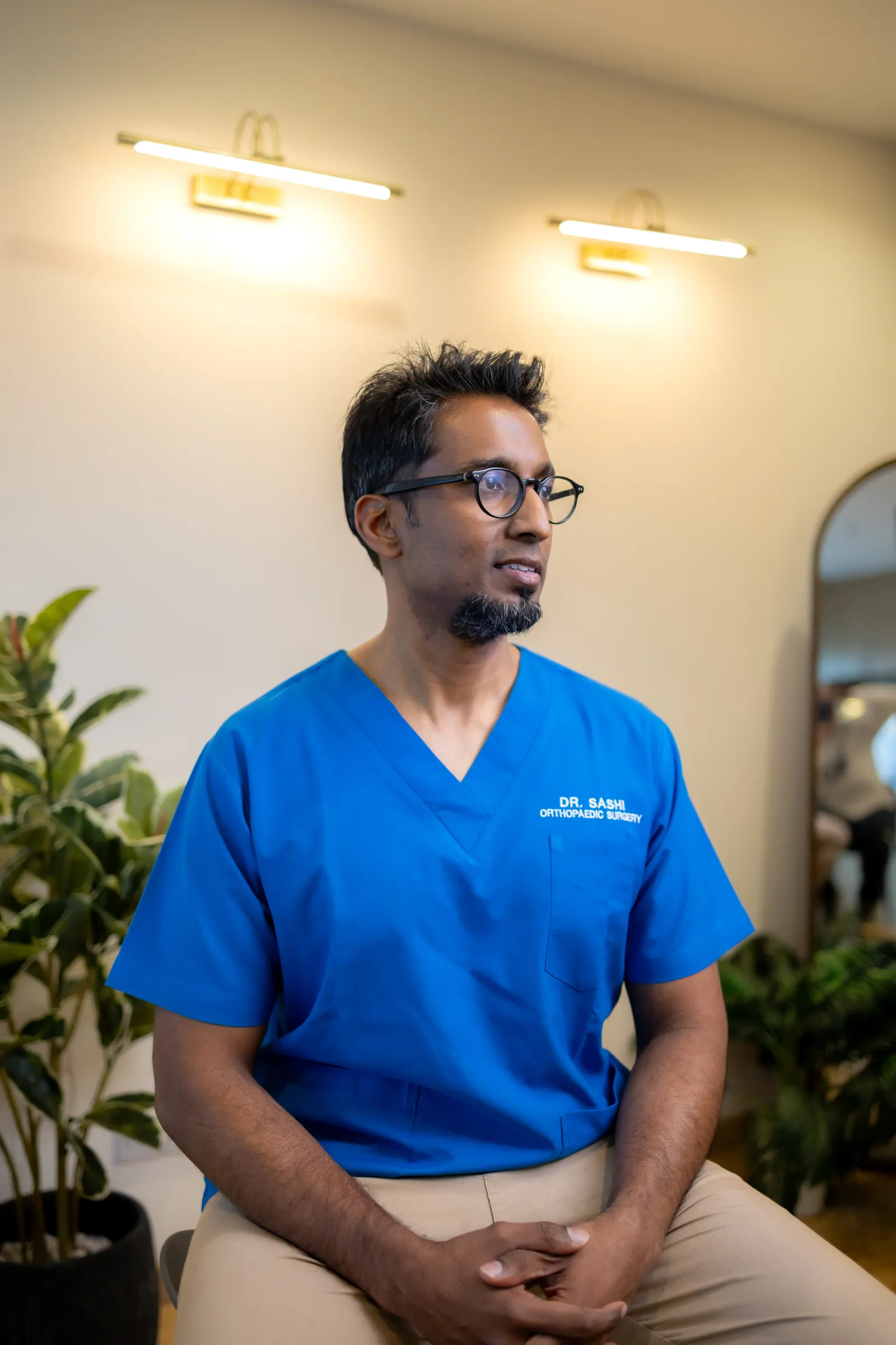 Dr. Sashi Darshan, Consultant Orthopaedic Surgeon