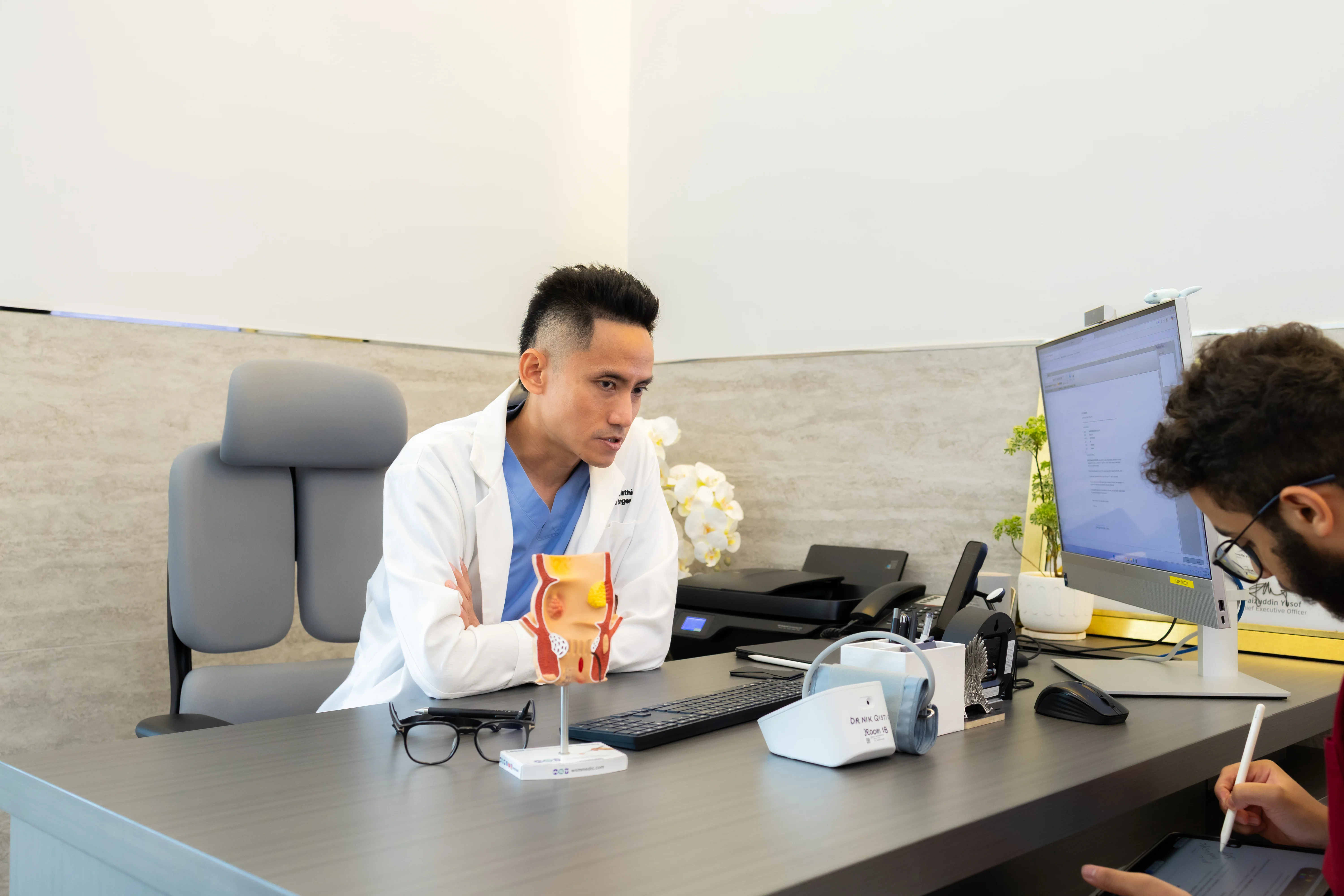 Strategy session with Dr. Nik Qisti Fathi — Specialist House onboarding